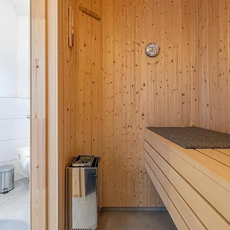 Ferienhaus Cozy In Krems Iiwarderbrueck With Sauna